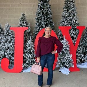 Meet your seller! Hi I’m Jenny‎ and Stella is my English Bulldog!